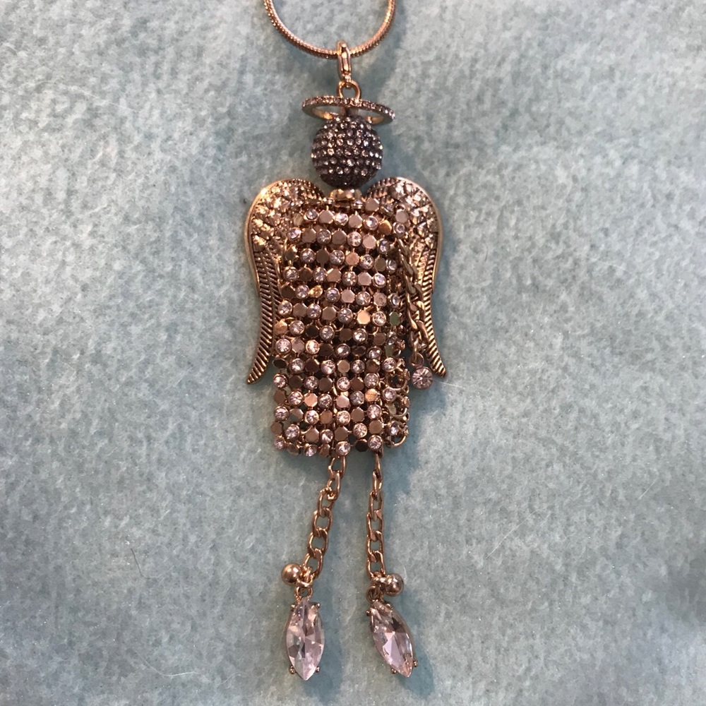 Betsey Johnson Angel Long Pendant Necklace! ♥️